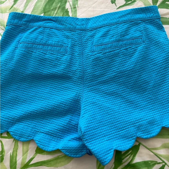 Lilly Pulitzer buttercup shorts size 10 - worn once! - Picture 4 of 4